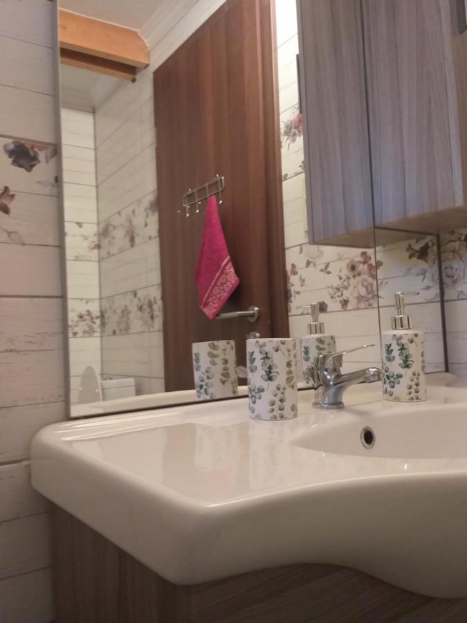 Toelgyerdo Apartman Veroce ภายนอก รูปภาพ