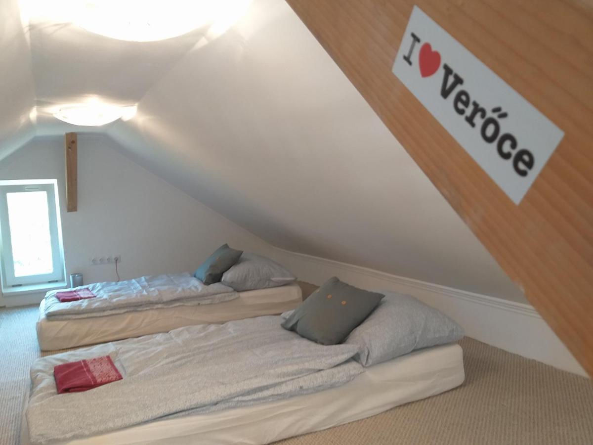 Toelgyerdo Apartman Veroce ภายนอก รูปภาพ