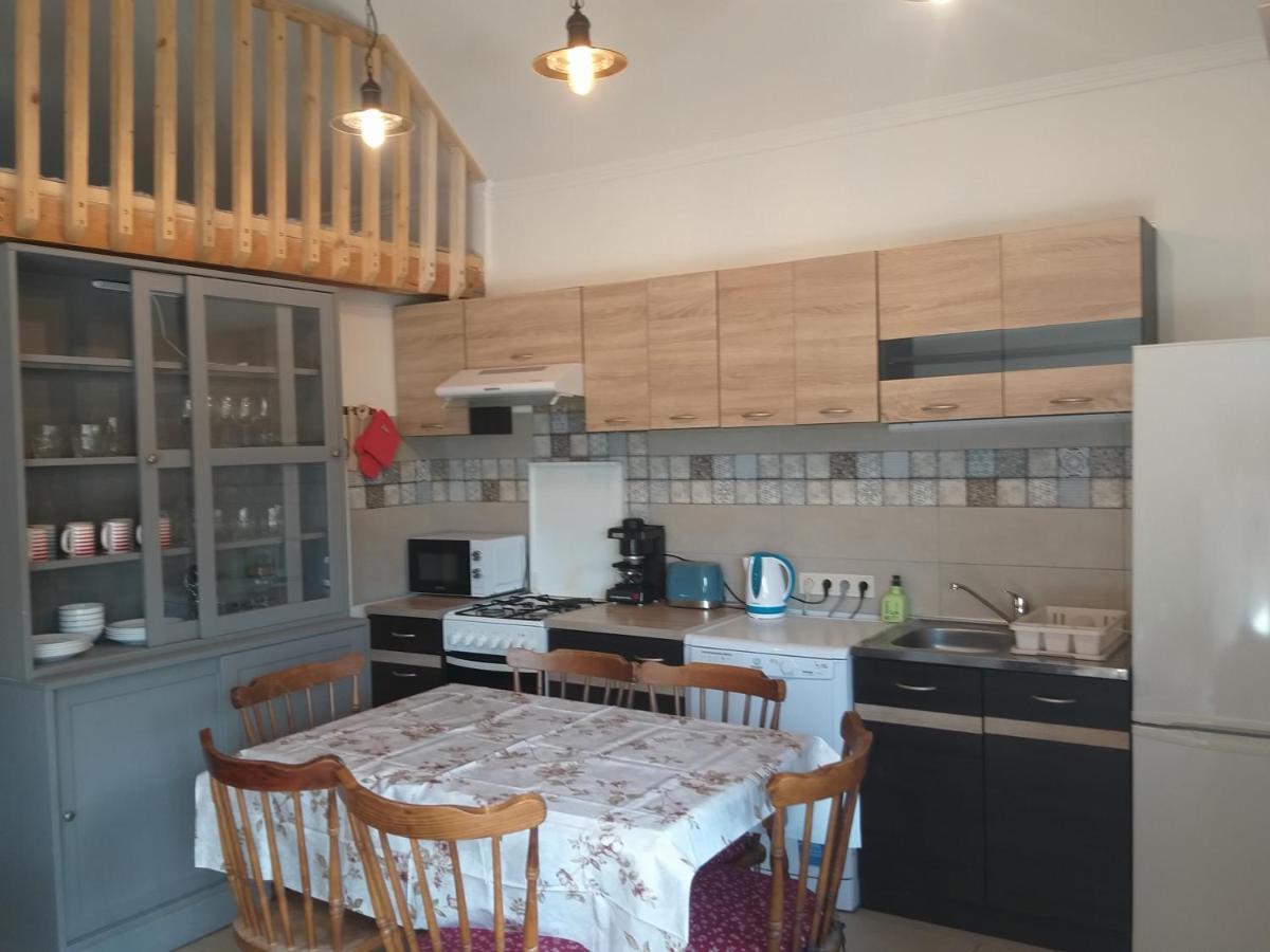 Toelgyerdo Apartman Veroce ภายนอก รูปภาพ