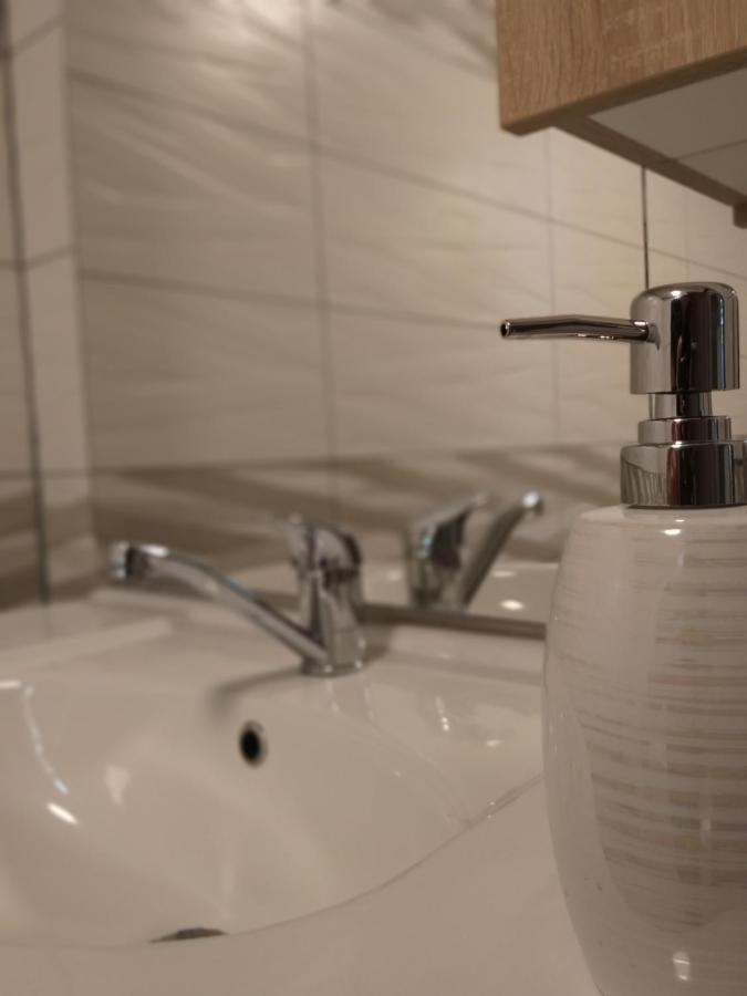 Toelgyerdo Apartman Veroce ภายนอก รูปภาพ