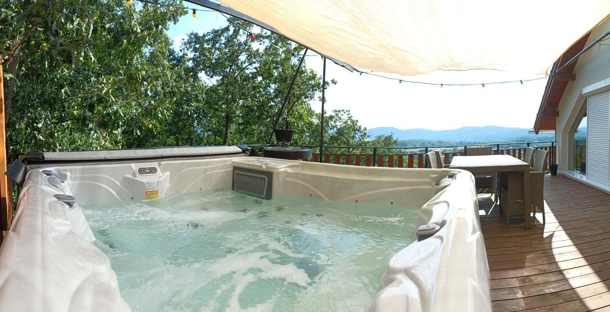 Toelgyerdo Apartman Veroce ภายนอก รูปภาพ
